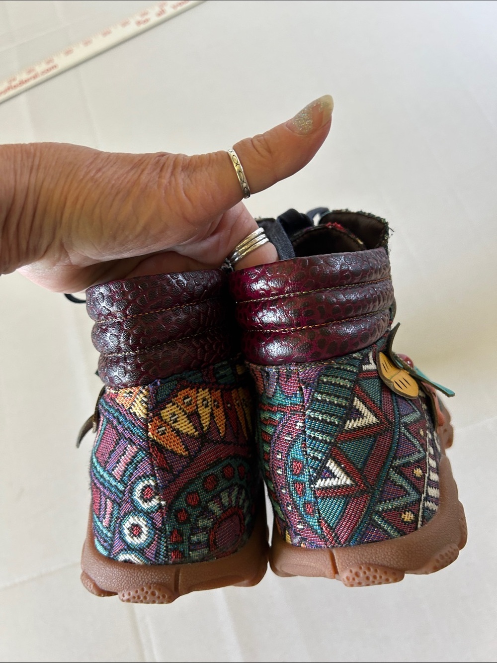 UNBRANDED BOHEMIAN FLORAL LEATHER COMFORTABLE WALKING BOOTS SZ 39 - Picture 5 of 13